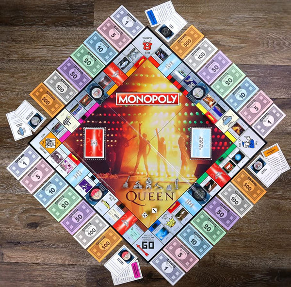 Monopoly Queen Edition board