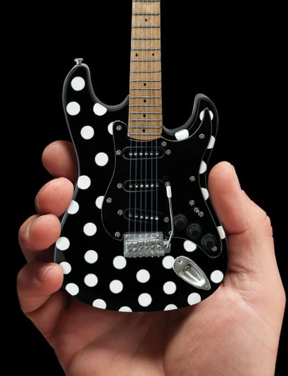 Buddy Guy Polka Dot Strat Replica close up