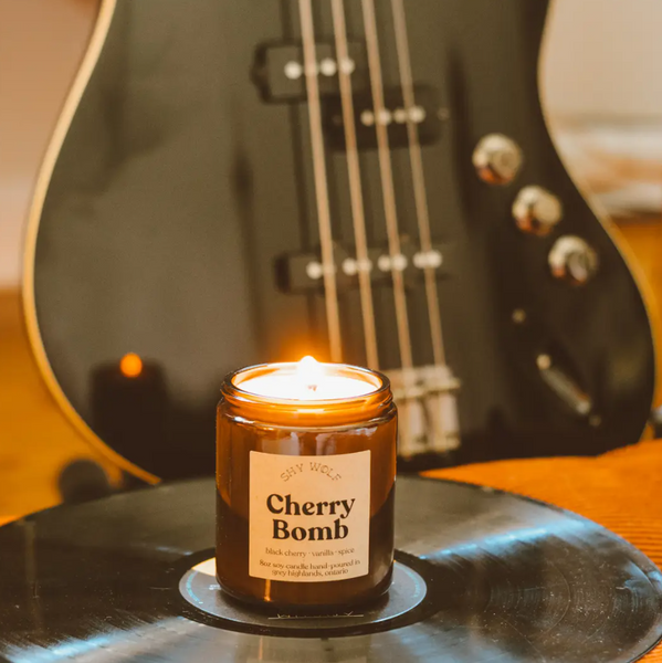 Soy Candle Cherry Bomb (Black cherry, Vanilla, Spice) 8 oz.