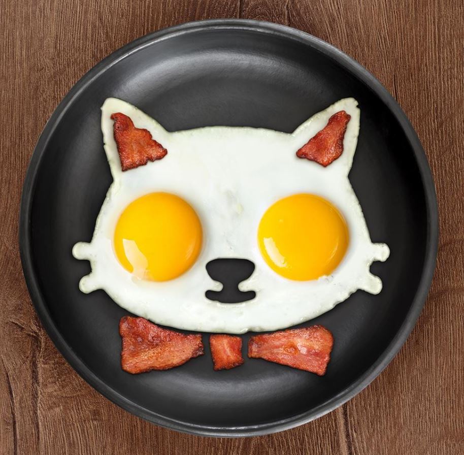 Funny Side Up Cat Egg Mold